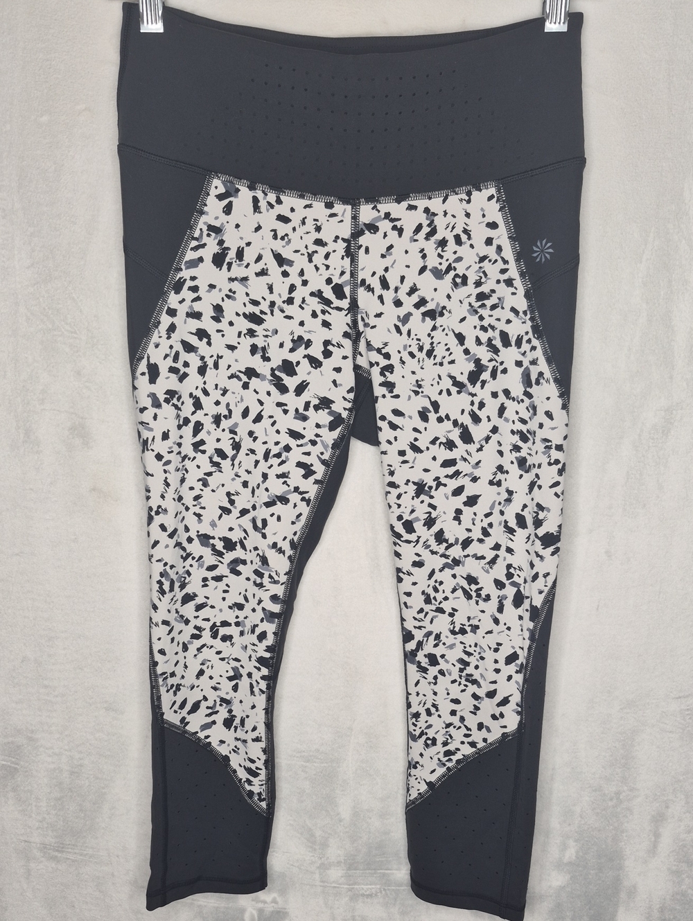 Athleta Black White Speckled Printed Capri Crop Leggings Women's Size Small S